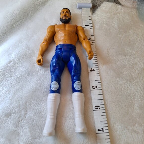 2017 WWE Andrade Mattel Loose Wrestling Action Figure Battle‎ Packs Series 64 - Picture 6 of 6